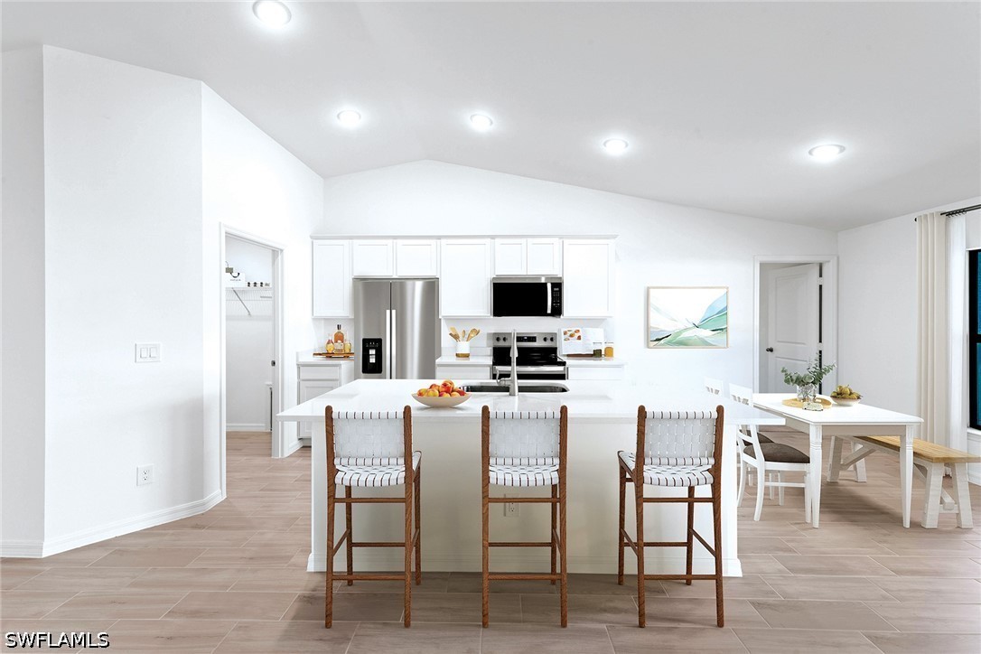 3 Bed SingleFamilyResidence for Sale in Cape Coral, photo 5