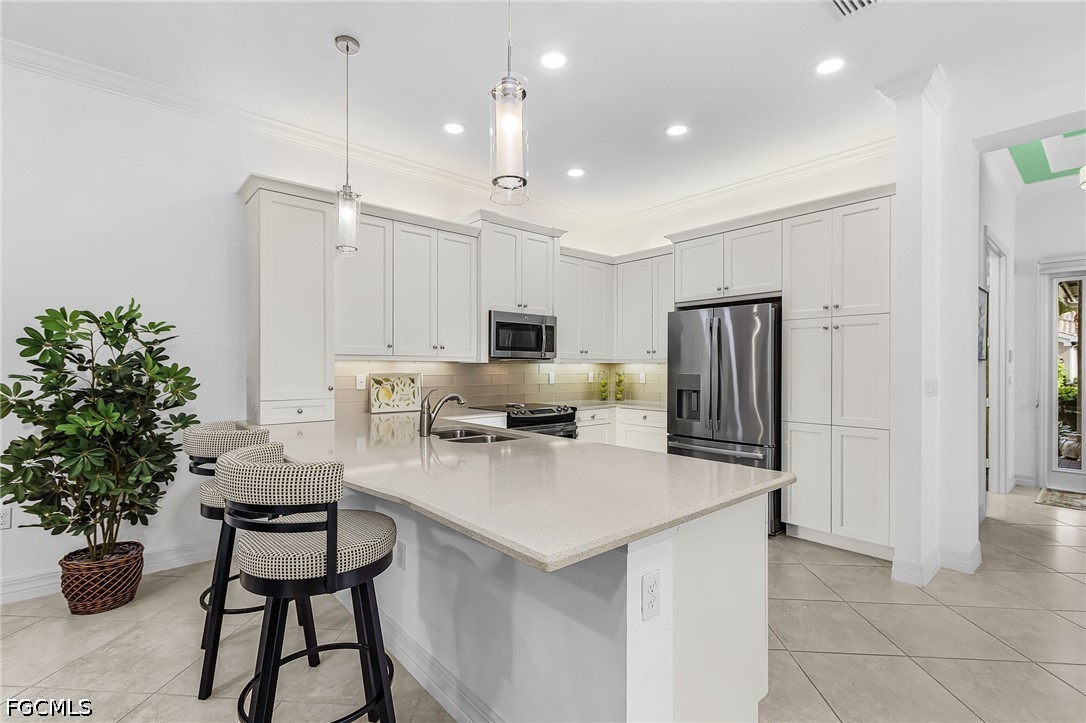 2 Bed SingleFamilyResidence for Sale in Naples, photo 5