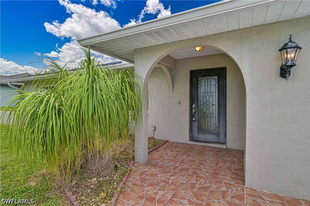 3 Bed SingleFamilyResidence for Sale in Cape Coral, photo 5