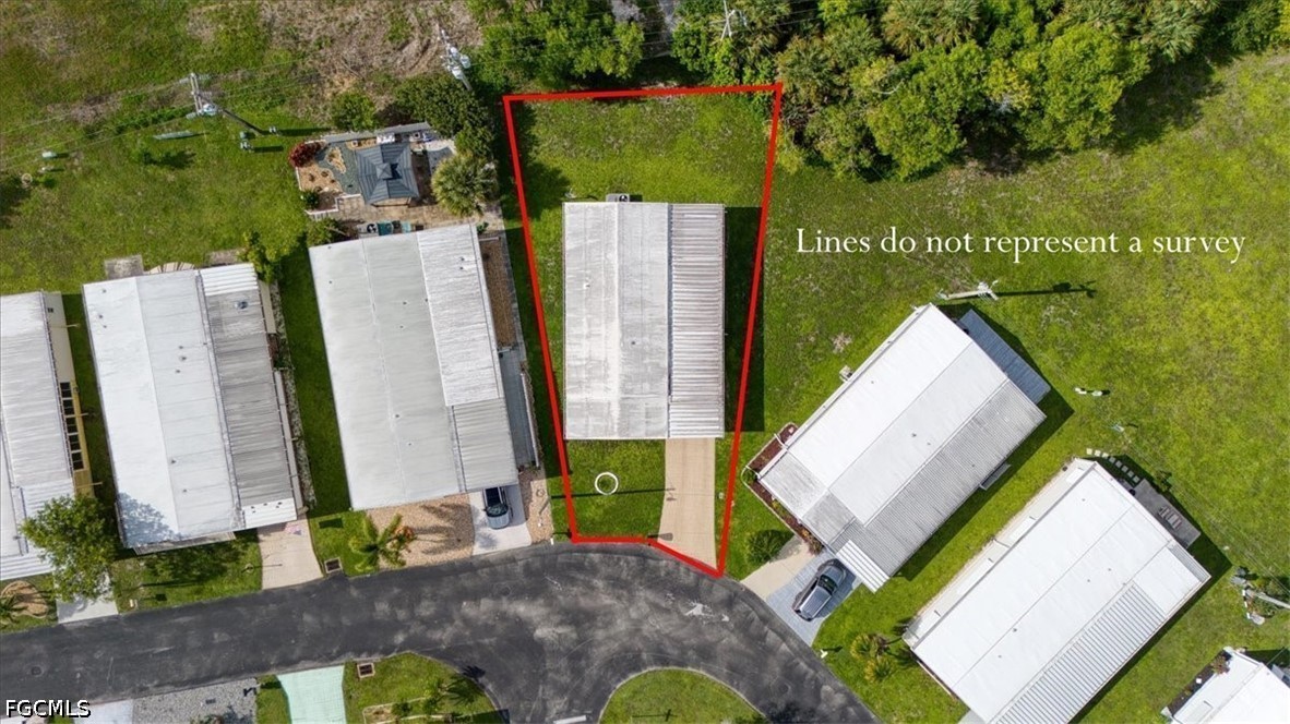 2 Bed ManufacturedHome for Sale in North Fort Myers, photo 5