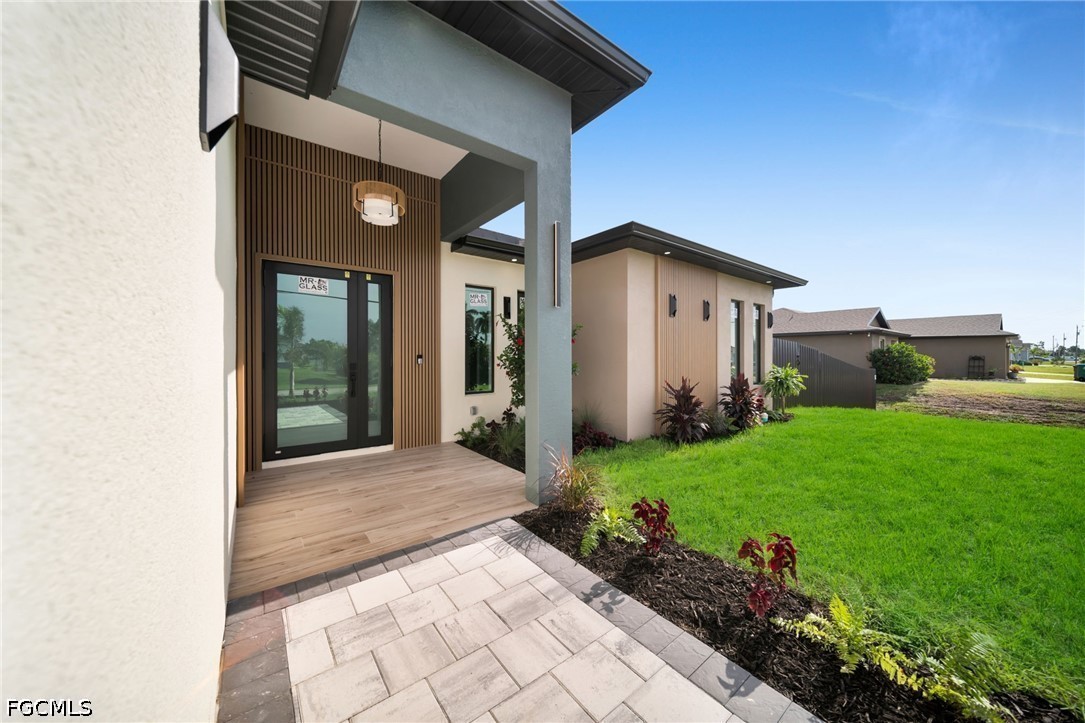 3 Bed Pool Home for Sale in Cape Coral, photo 5