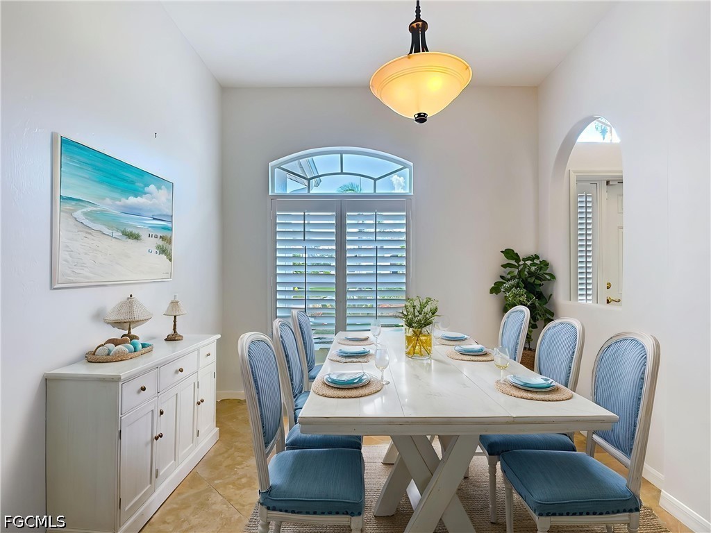 4 Bed Pool Home for Sale in Colonial Shores, photo 5