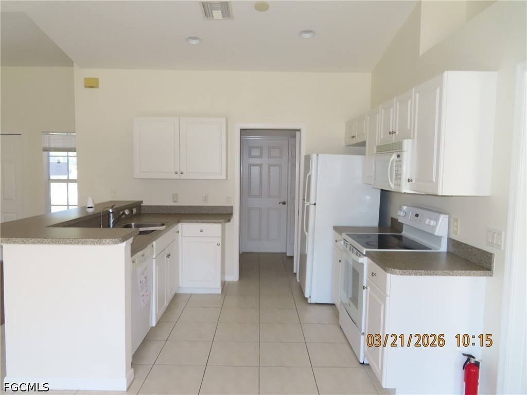 3 Bed SingleFamilyResidence for Sale in Laurel Oaks, photo 5