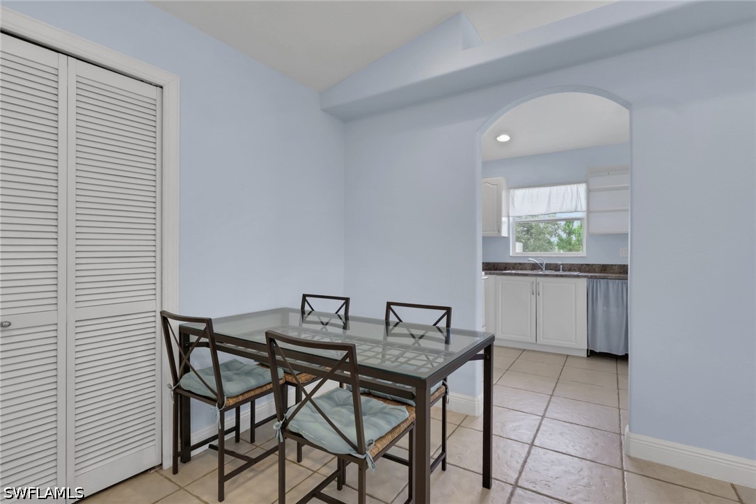 3 Bed SingleFamilyResidence for Sale in Naples, photo 5