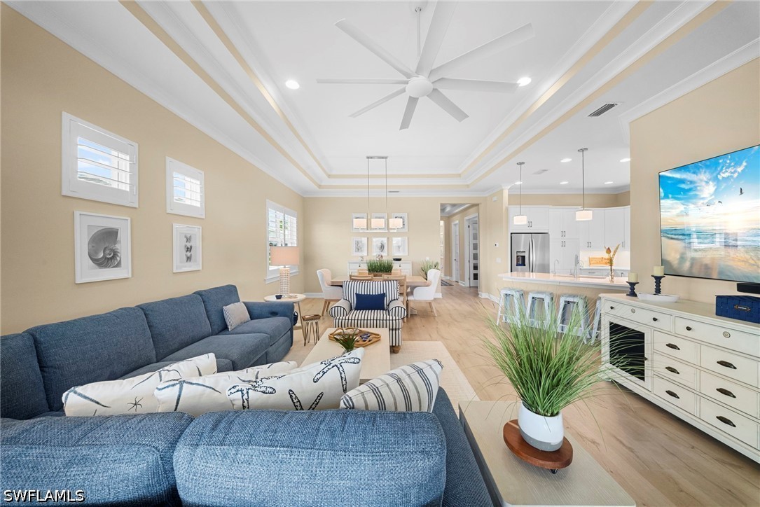 3 Bed Pool Home for Sale in Naples, photo 5