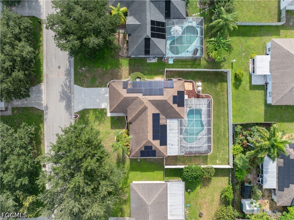 3 Bed Pool Home for Sale in Fort Myers, photo 5