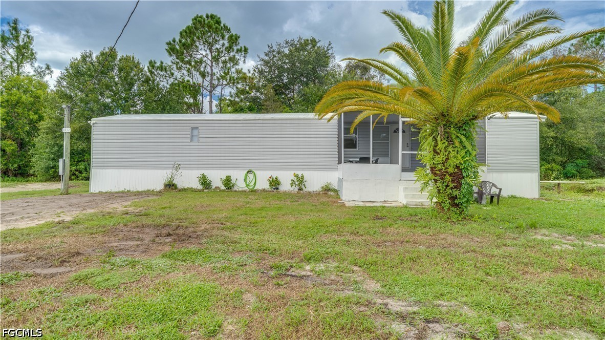 2 Bed ManufacturedHome for Sale in North Fort Myers, photo 5