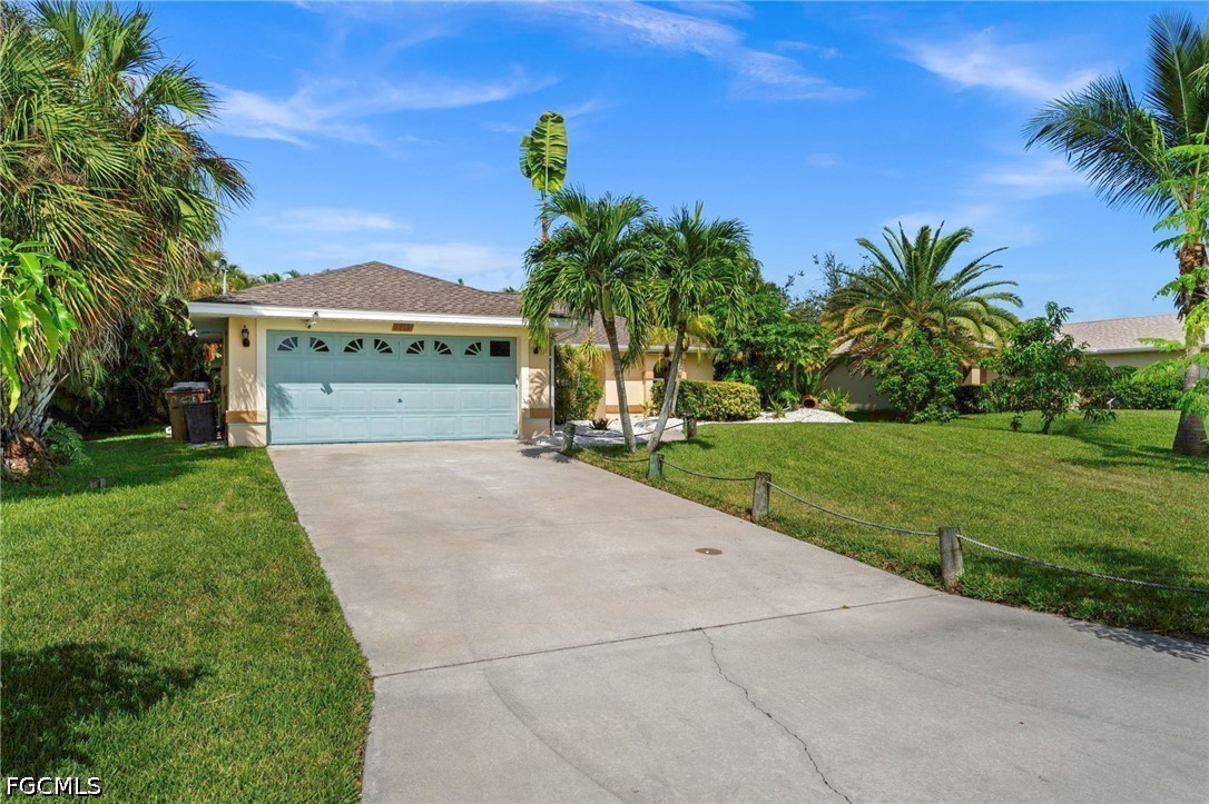 3 Bed Pool Home for Sale in Cape Coral, photo 5