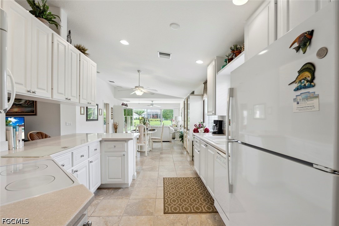2 Bed Attached for Sale in Bonita Springs, photo 5