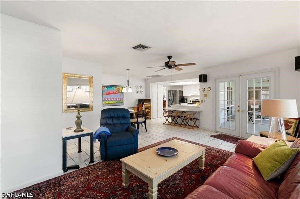 2 Bed Waterfront Home for Sale in Marco Beach, photo 5
