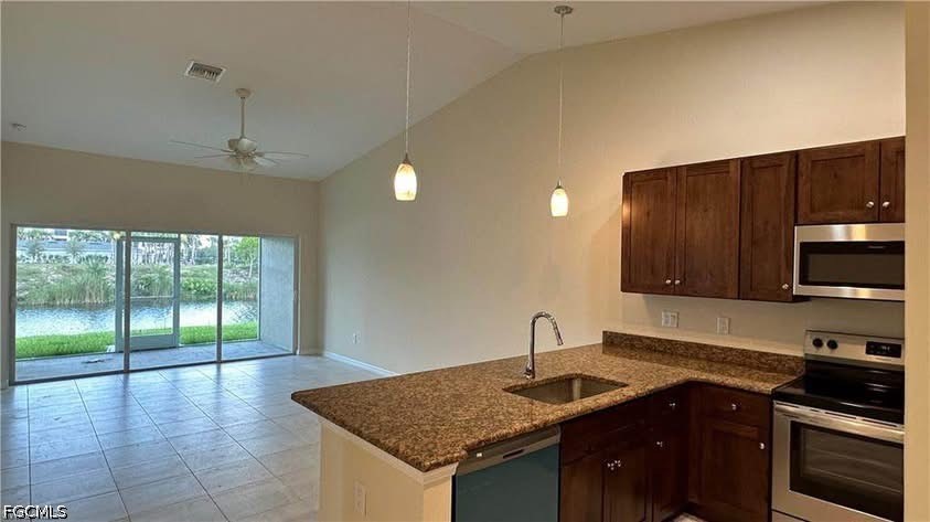 3 Bed Waterfront Home for Sale in Cape Coral, photo 5