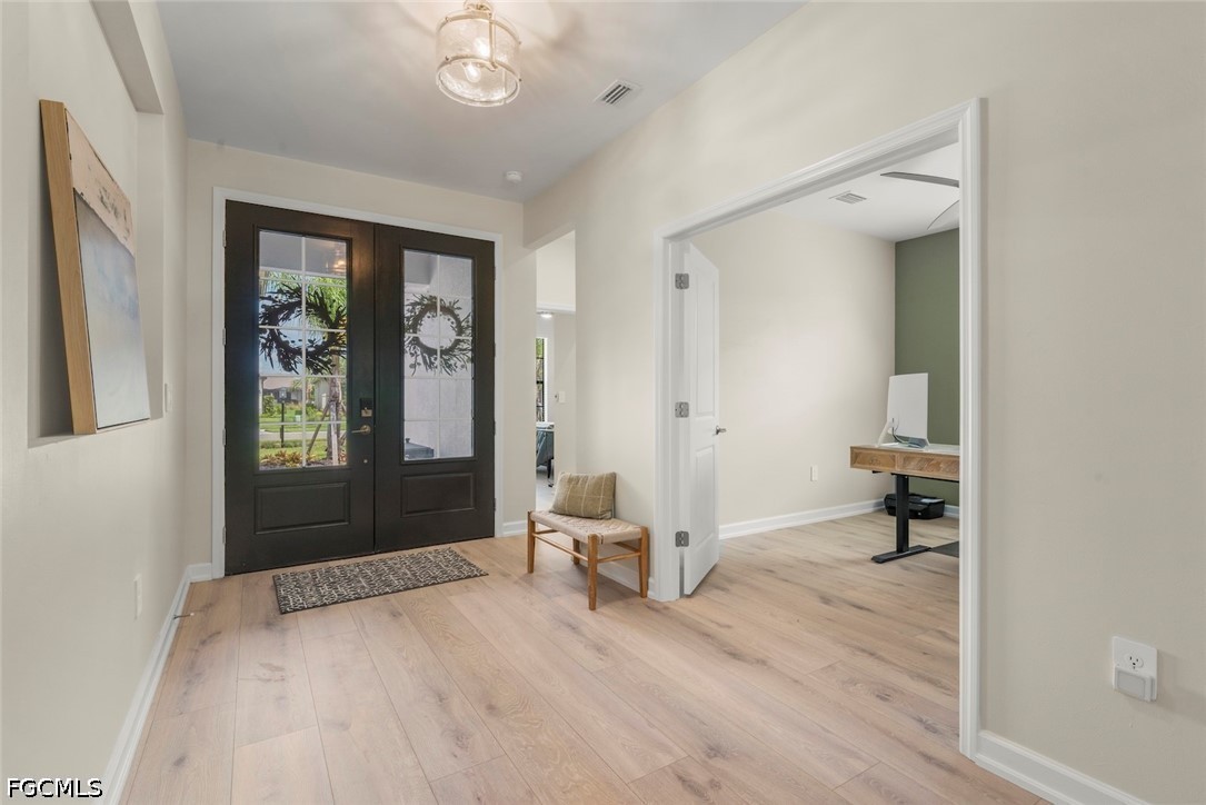 3 Bed SingleFamilyResidence for Sale in Estero, photo 5