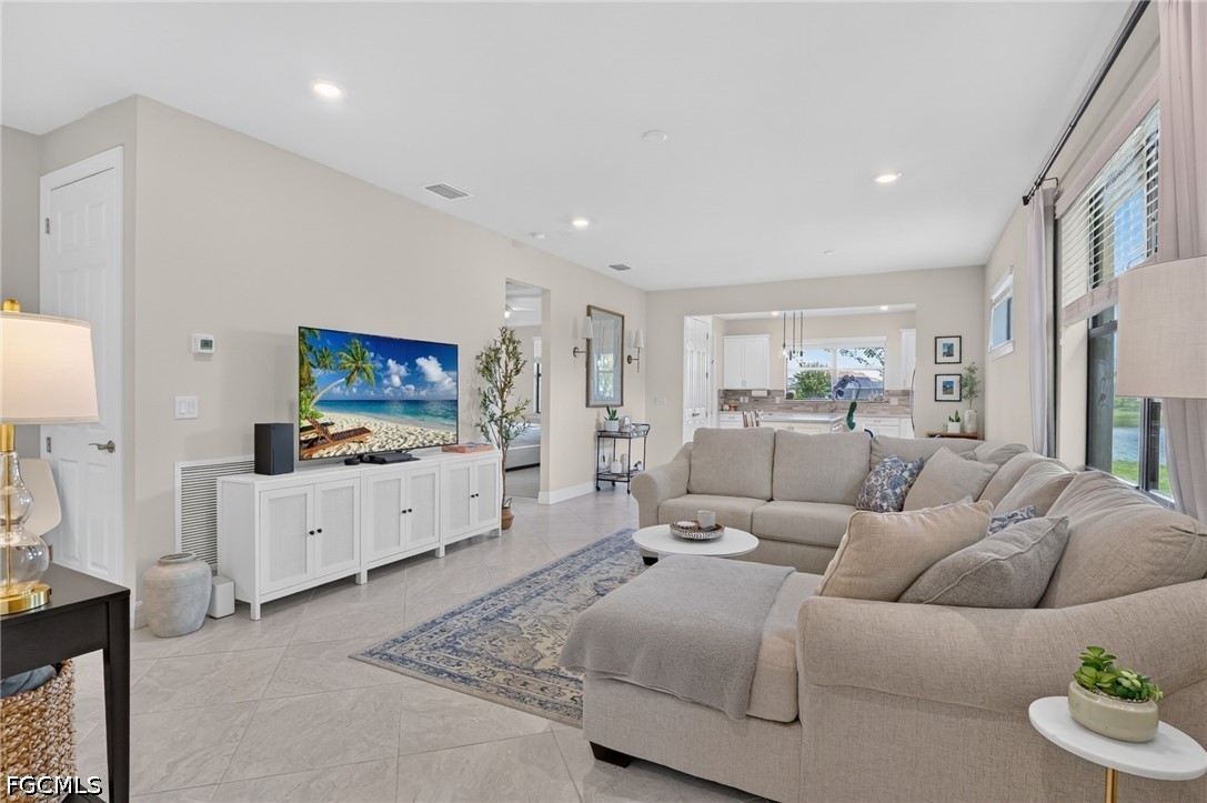 2 Bed Waterfront Home for Sale in Bridgetown, photo 5