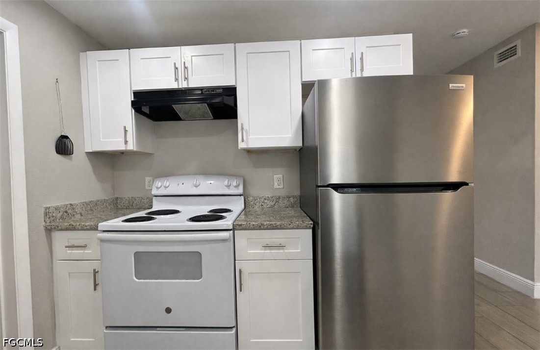 1 Bed Duplex for Sale in Fort Myers, photo 5