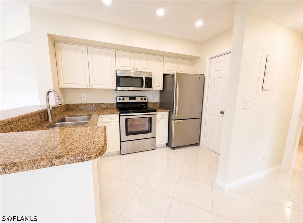 1 Bed Condominium for Sale in Naples, photo 5