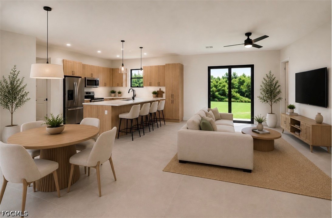 3 Bed SingleFamilyResidence for Sale in Lehigh Acres, photo 5