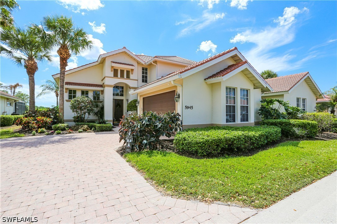 3 Bed Waterfront Home for Sale in Naples, photo 5