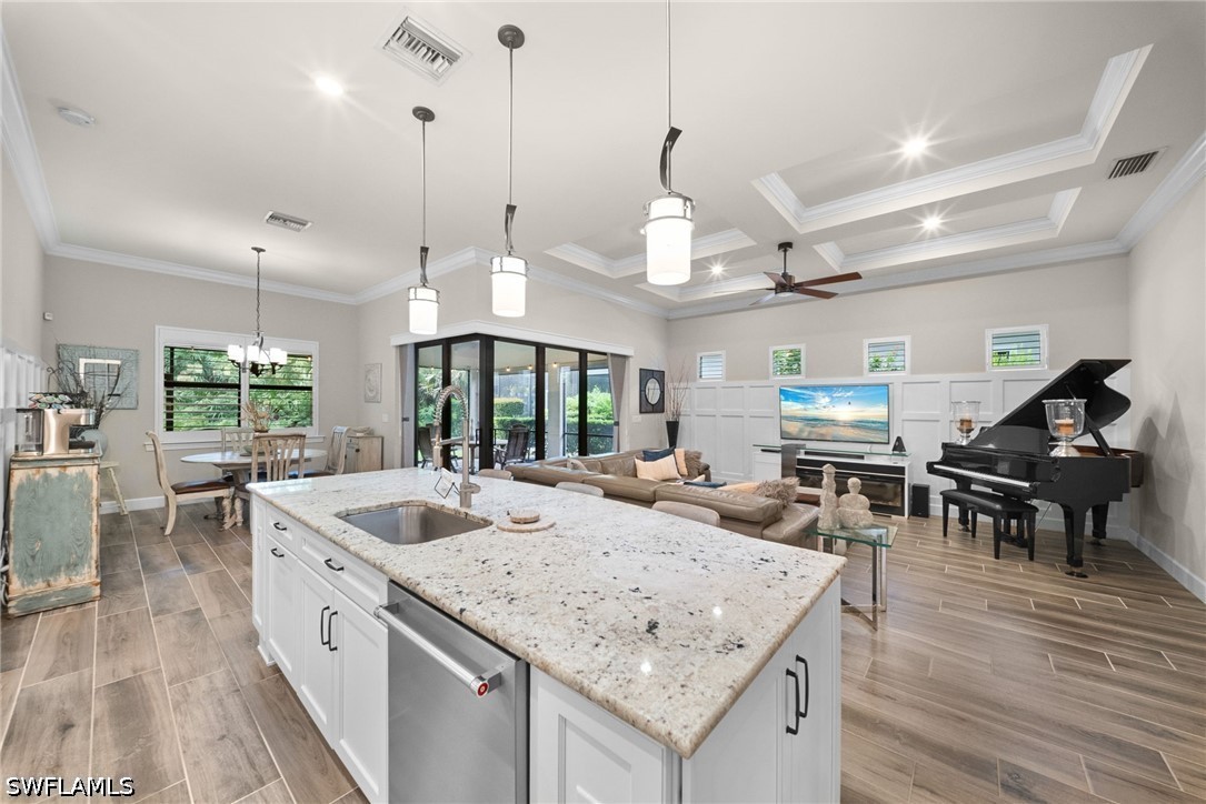 2 Bed Pool Home for Sale in Naples, photo 5