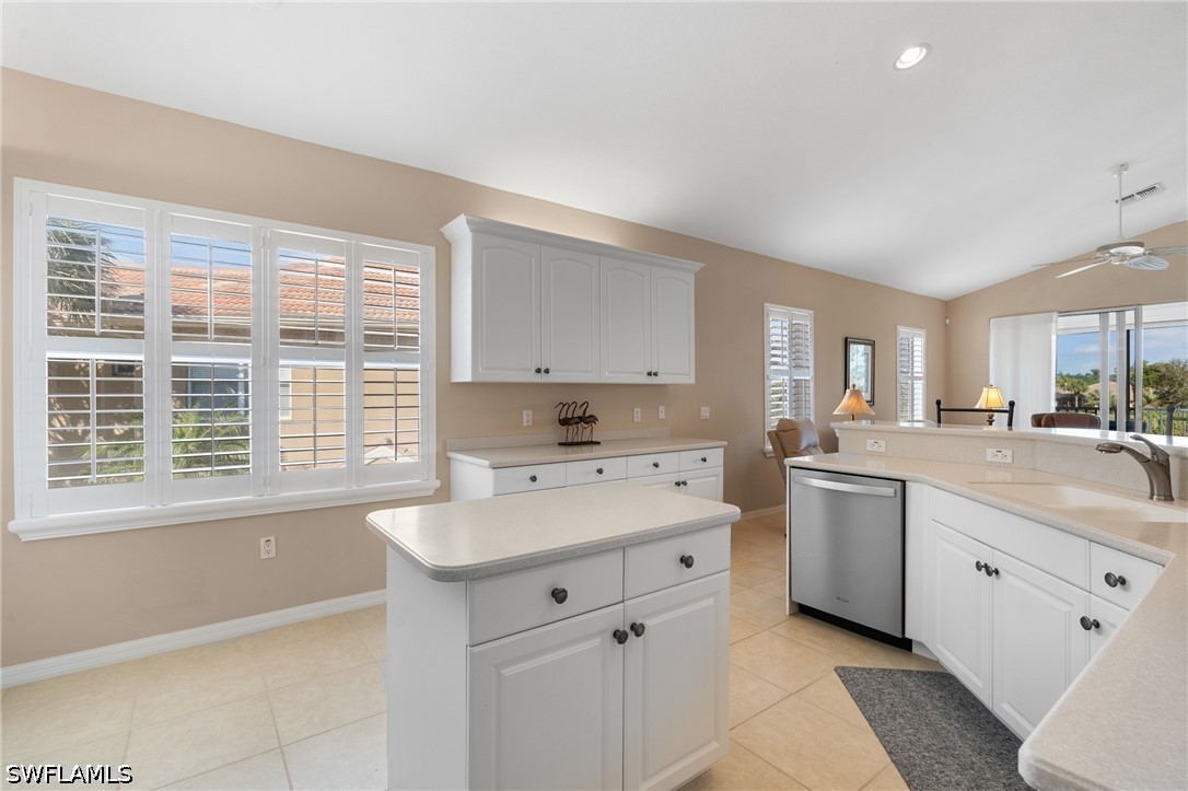 3 Bed Waterfront Home for Sale in Sabal Palm, photo 5