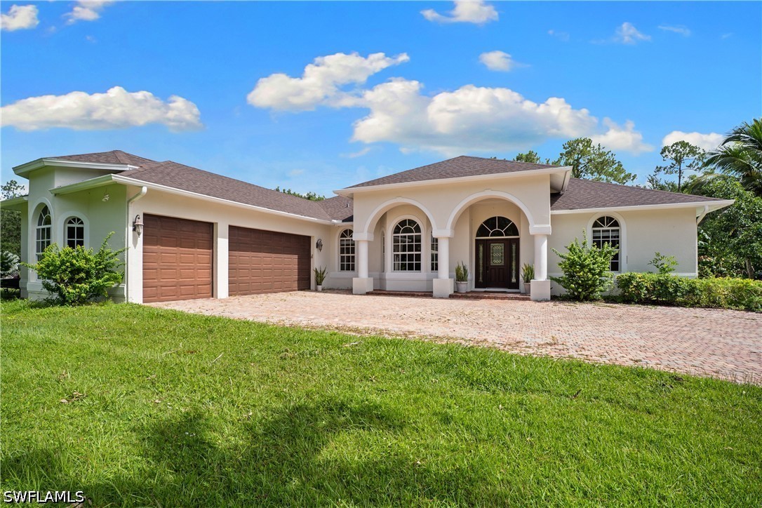 3 Bed Pool Home for Sale in Livingston Woods, photo 5