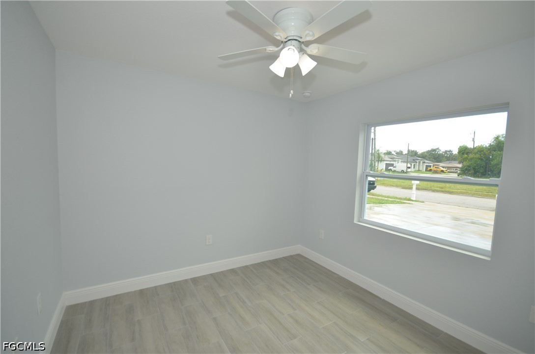 3 Bed Duplex for Sale in Fort Myers, photo 5