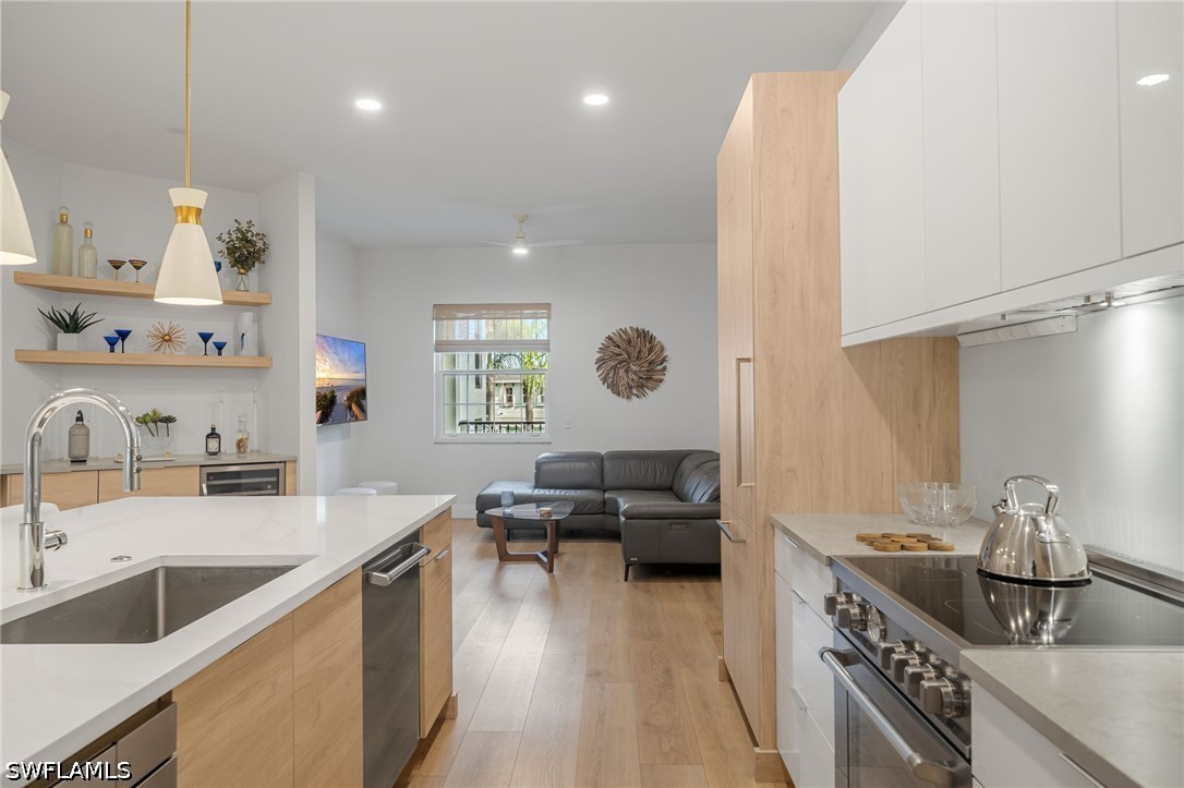 2 Bed Condominium for Sale in Breakwater, photo 5
