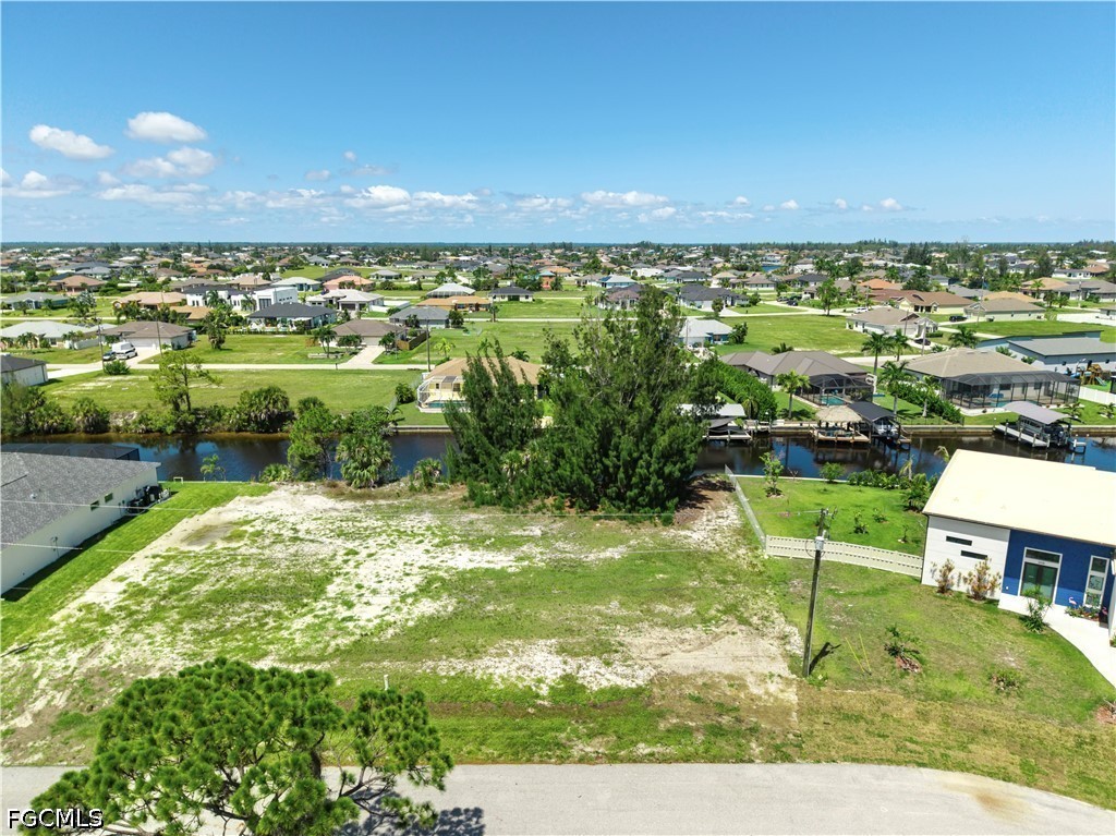Waterfront Home for Sale in Cape Coral, photo 5