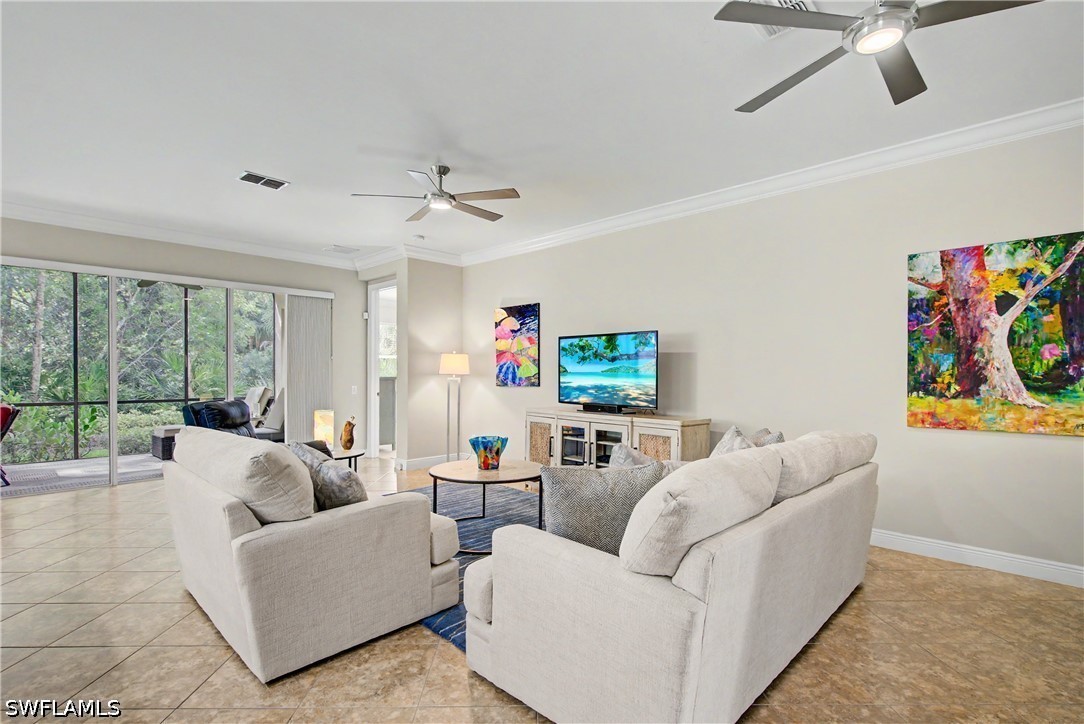 2 Bed Waterfront Home for Sale in Cassia, photo 5