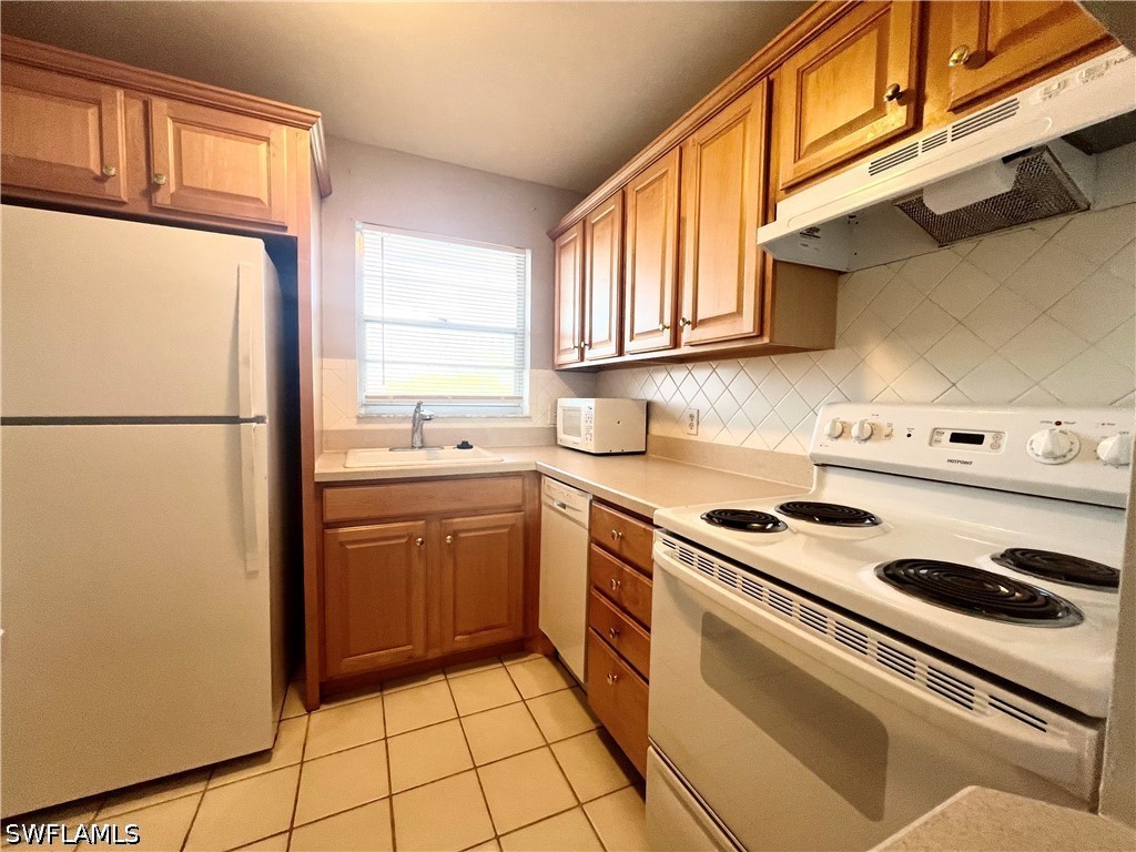 1 Bed Condominium for Sale in Naples, photo 5