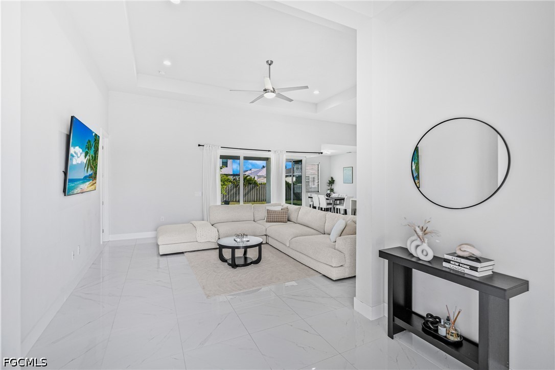 3 Bed SingleFamilyResidence for Sale in Cape Coral, photo 5