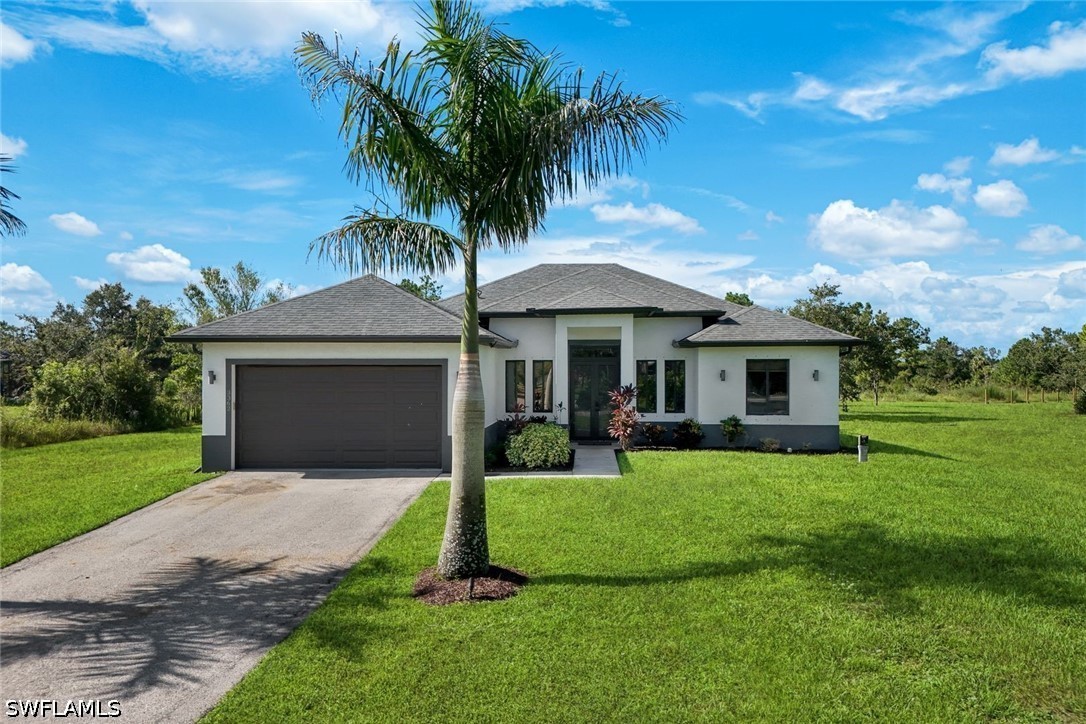 3 Bed Pool Home for Sale in Naples, photo 5