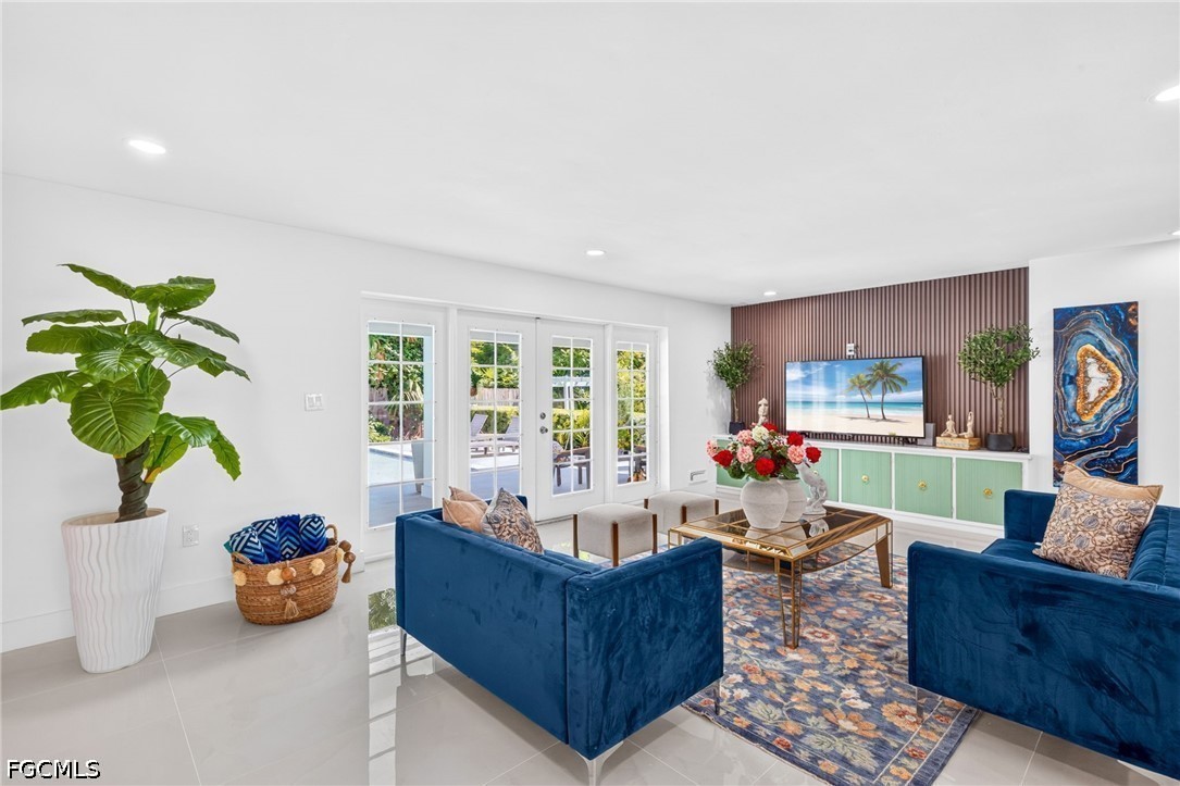 4 Bed Pool Home for Sale in Valencia Terrace, photo 5