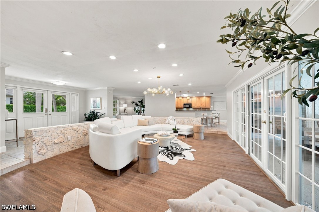 4 Bed Pool Home for Sale in Park Shore, photo 5