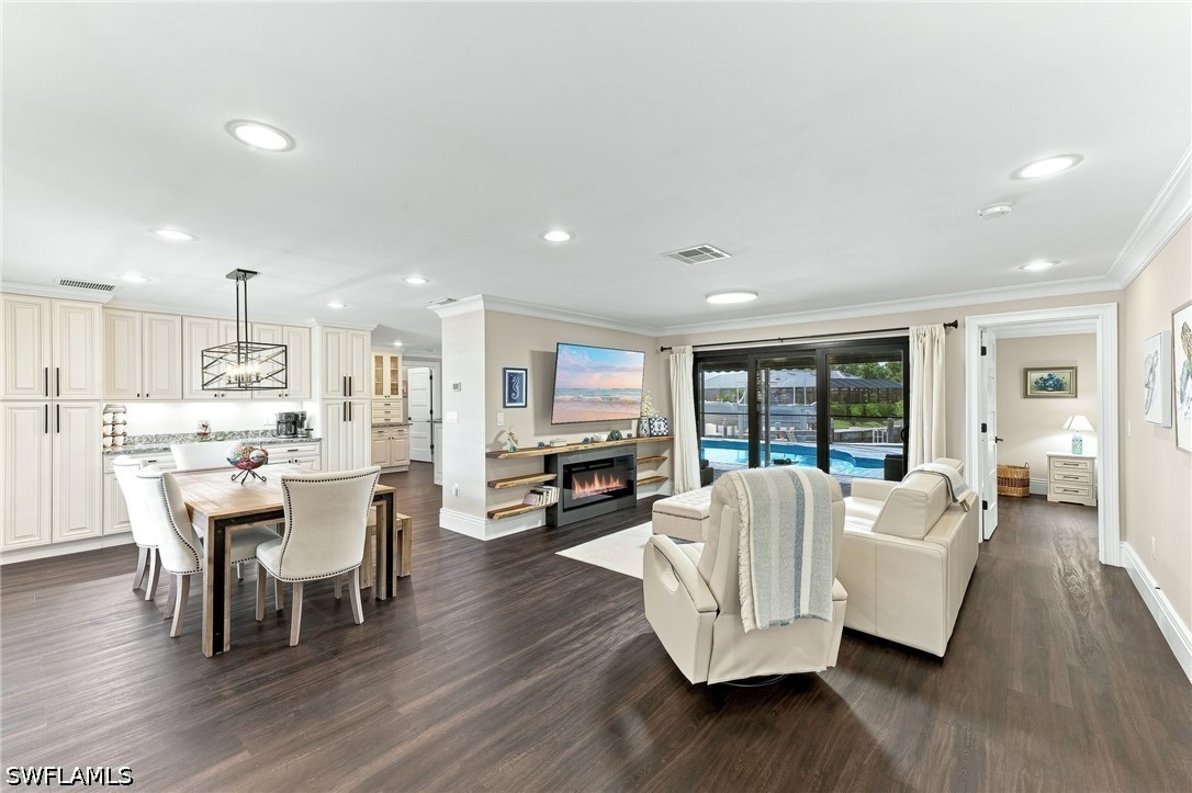 3 Bed Pool Home for Sale in Marco Island, photo 5