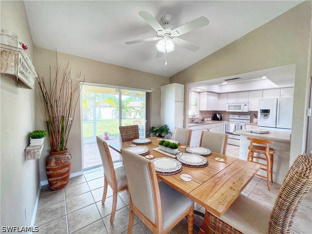 3 Bed SingleFamilyResidence for Sale in Cape Coral, photo 5