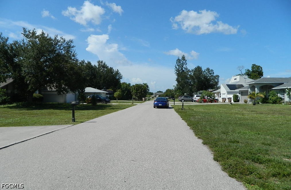 3 Bed SingleFamilyResidence for Sale in Cape Coral, photo 5