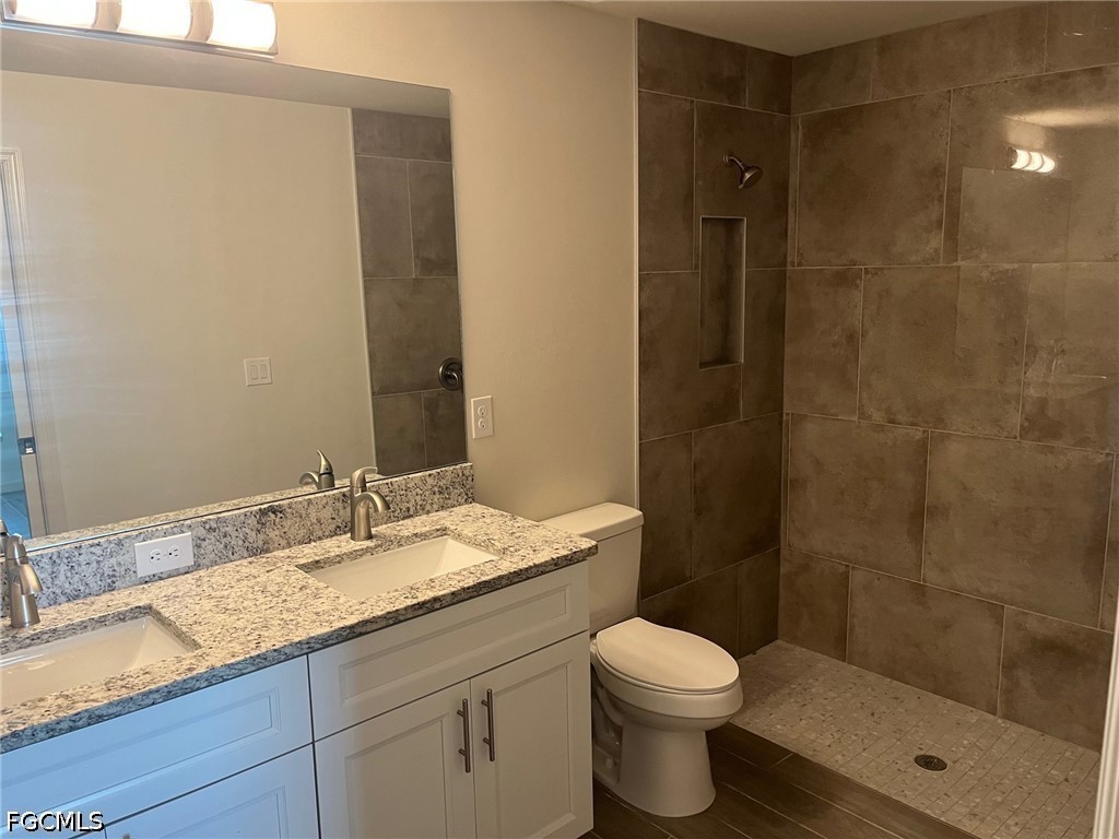 3 Bed Duplex for Sale in Cape Coral, photo 5