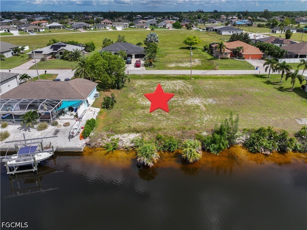 Waterfront Home for Sale in Cape Coral, photo 5