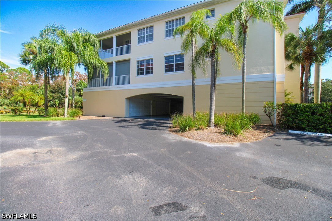 3 Bed Condominium for Sale in Lake Barrington, photo 5