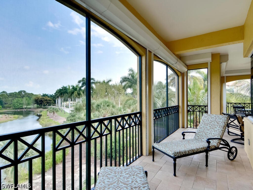 3 Bed Waterfront Home for Sale in Naples, photo 5