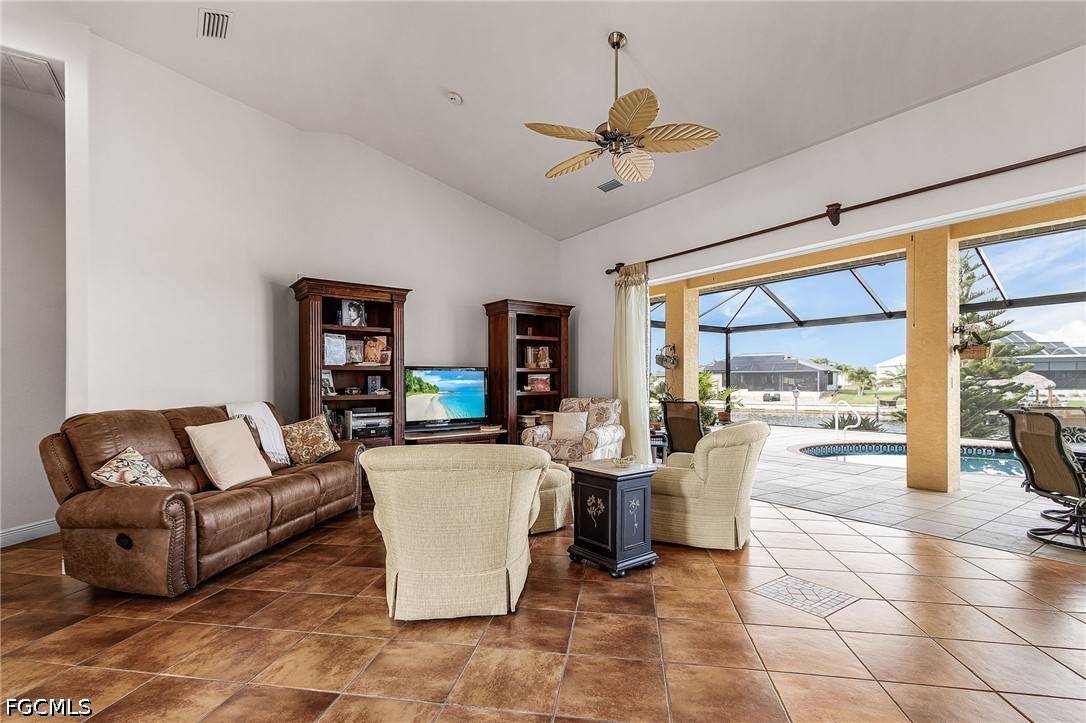 3 Bed Pool Home for Sale in Cape Coral, photo 5