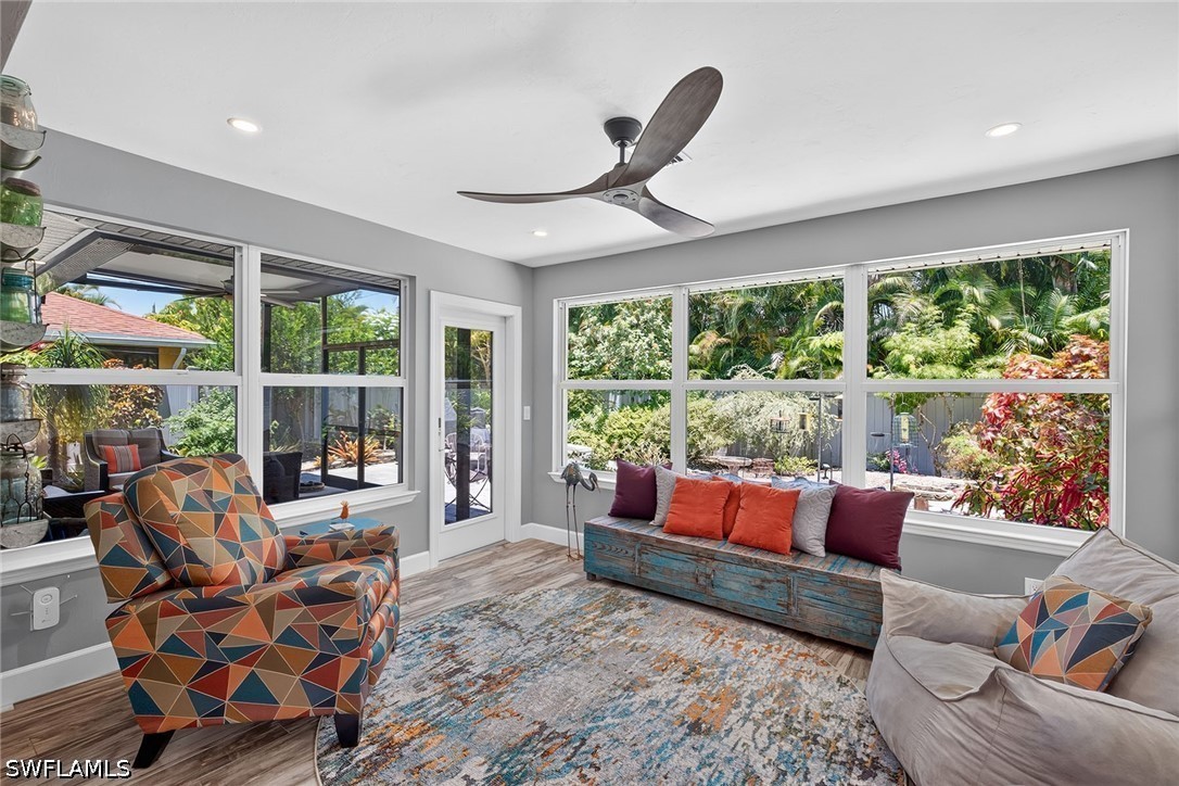 3 Bed SingleFamilyResidence for Sale in Naples Park, photo 5