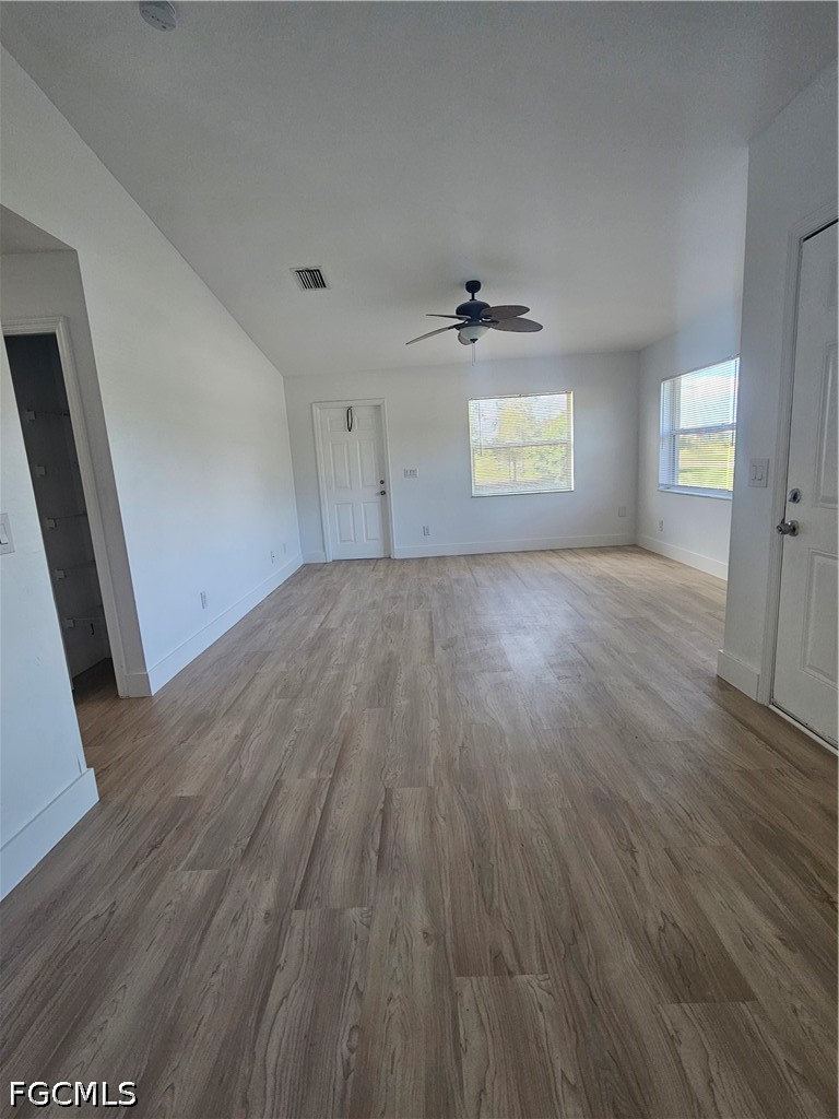 3 Bed Duplex for Sale in Fort Myers, photo 5