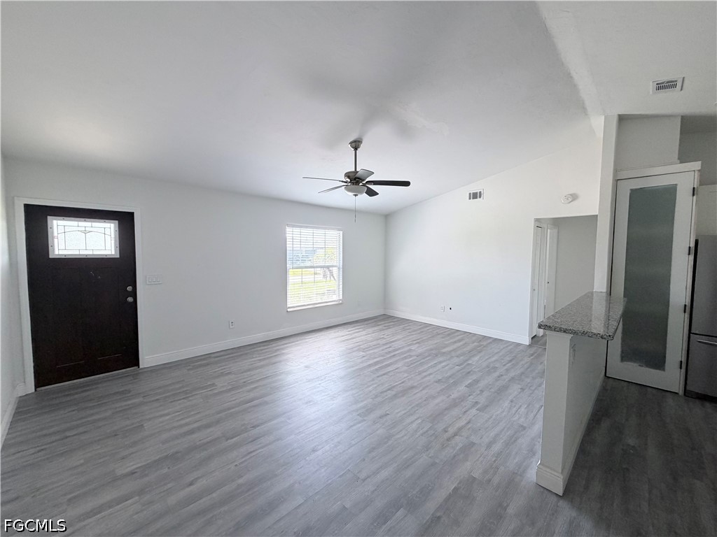 3 Bed SingleFamilyResidence for Sale in Cape Coral, photo 5