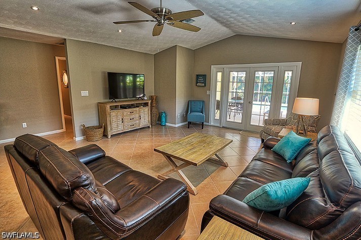 3 Bed Pool Home for Sale in Naples Park, photo 5