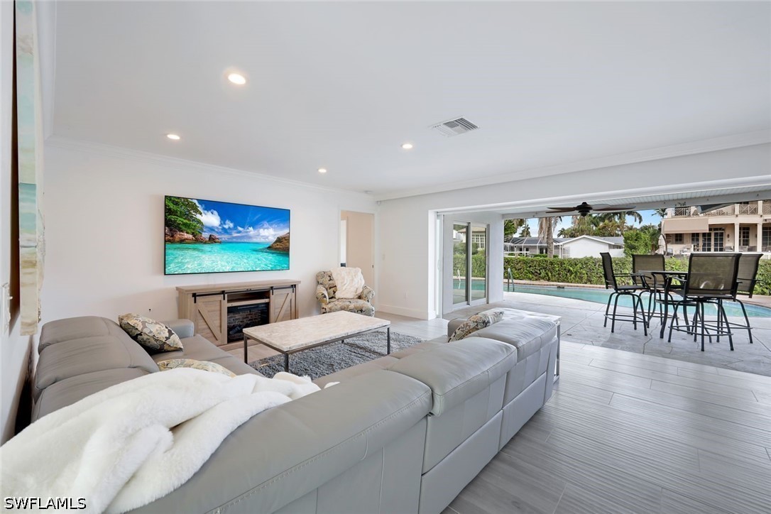 3 Bed Pool Home for Sale in Royal Harbor, photo 5