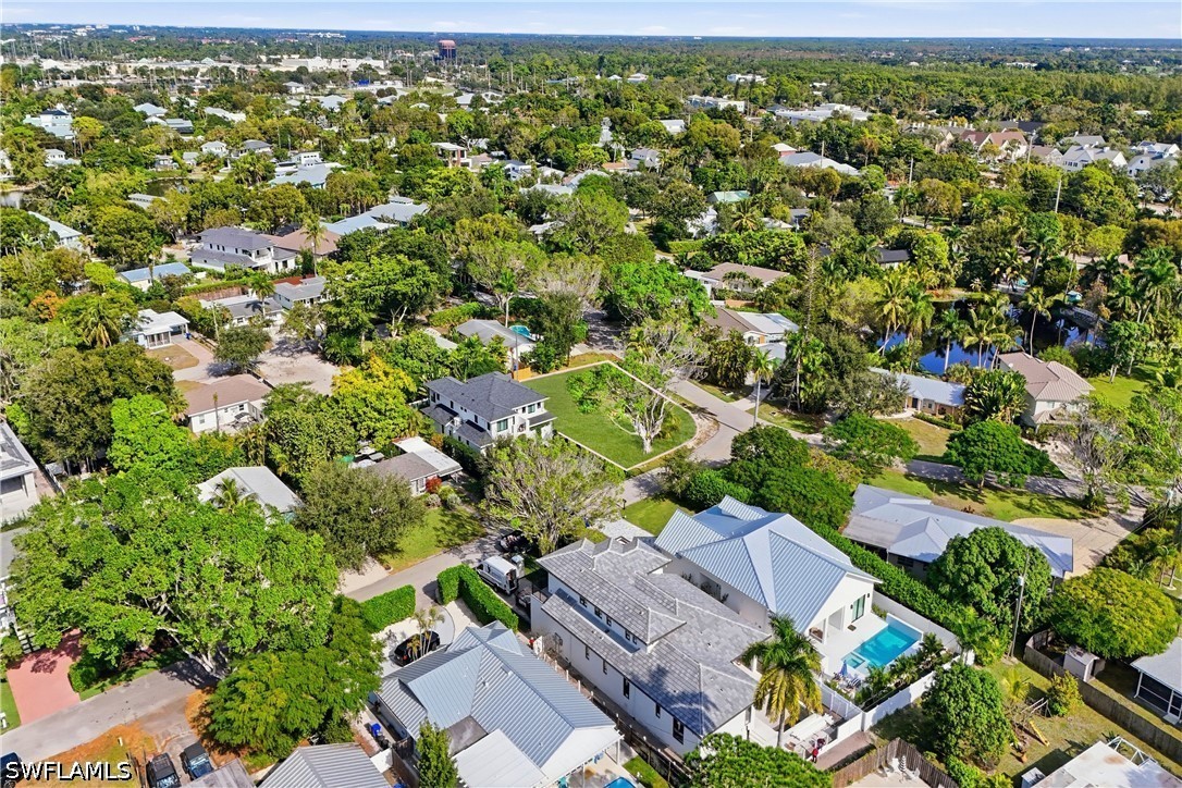 Residential for Sale in Lake Park, photo 5