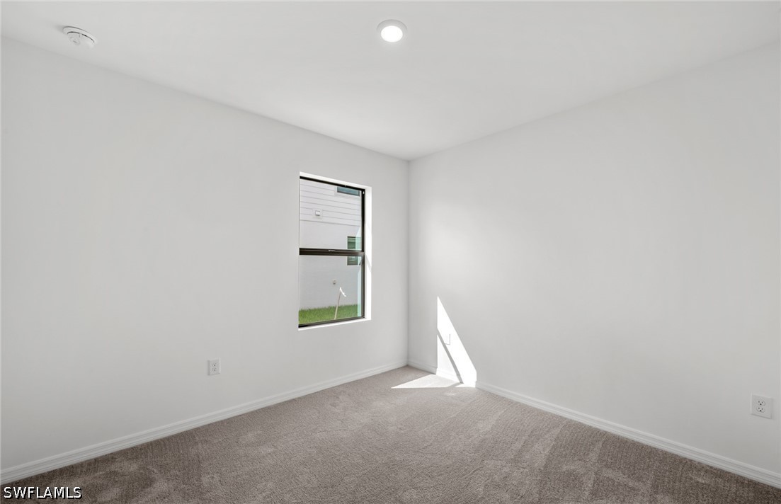 4 Bed SingleFamilyResidence for Sale in Whispering Lakes, photo 5