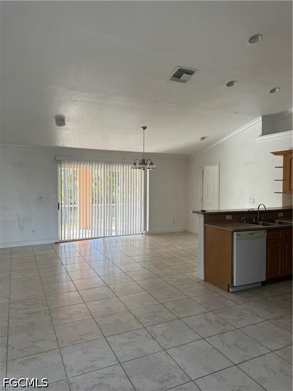 3 Bed SingleFamilyResidence for Sale in Lehigh Acres, photo 5