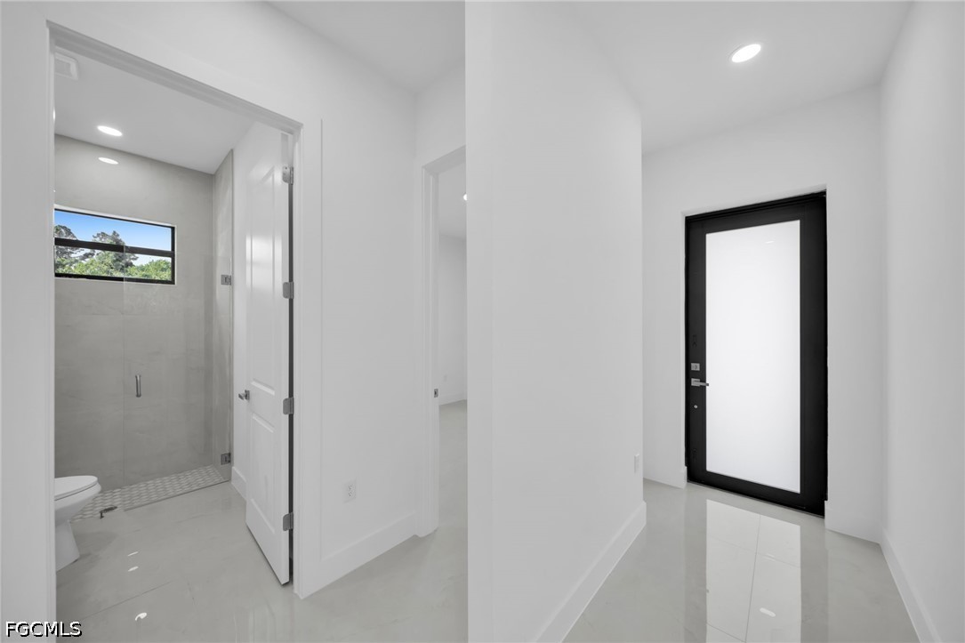 3 Bed SingleFamilyResidence for Sale in Lehigh Acres, photo 5